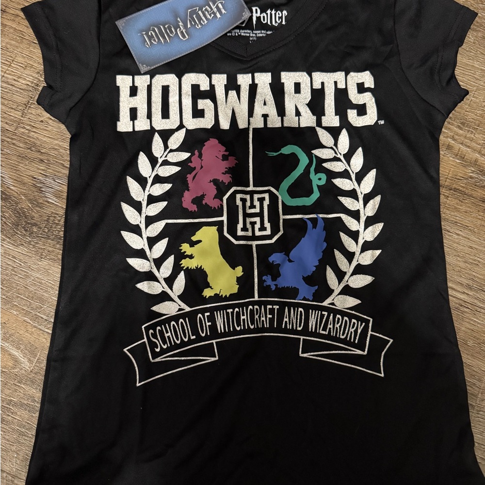 Warner Bros. Harry Potter Hogwarts Crest Black Kids T-Shirt